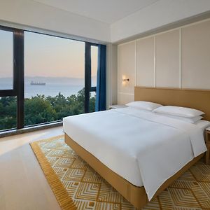 Premier King Suite